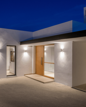 entrada-villa-moderna Entrada luminosa y moderna a su villa familiar
